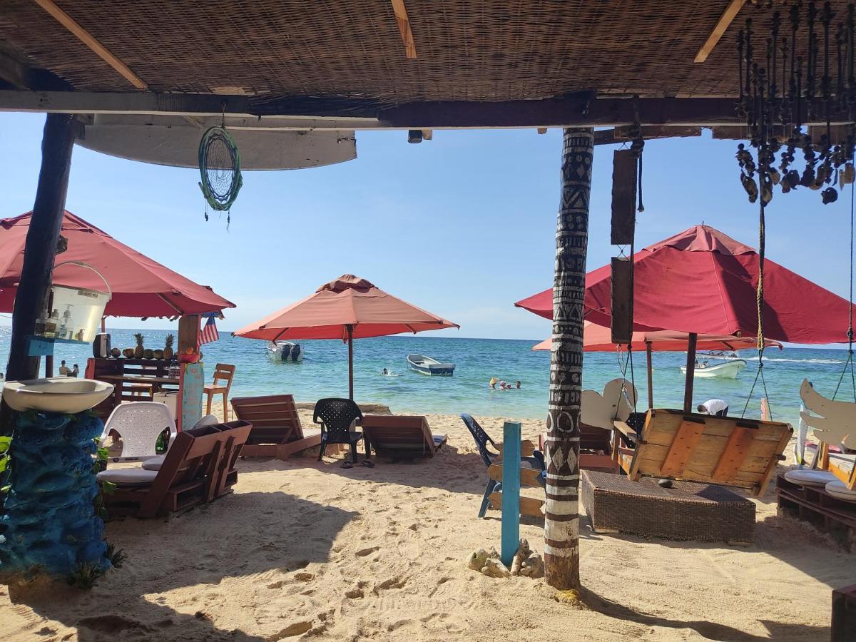 Zulu Hostal Плая-Бланка Экстерьер фото